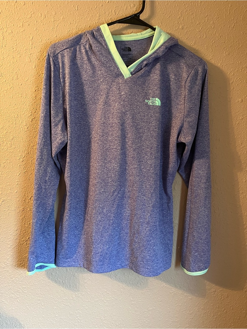 The North Face flashdry women’s Heather Purple Hooded Long Sleeve Mint Trim